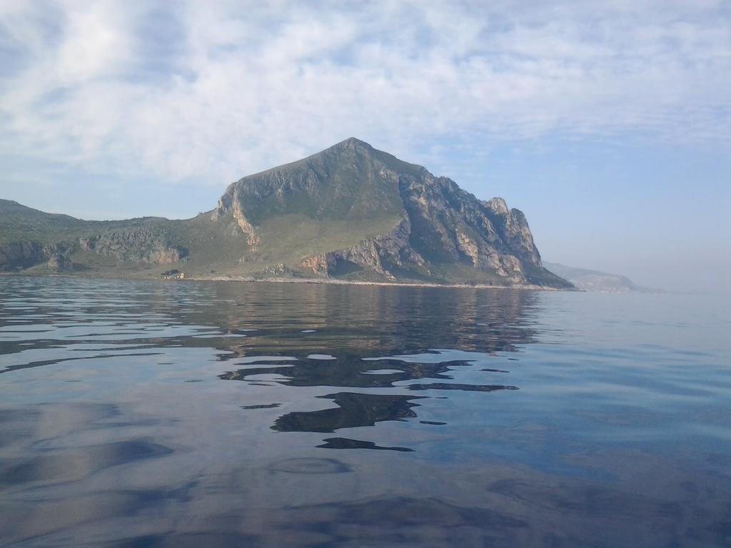Casa Vacanza Tra Cielo E Mare Custonaci Eksteriør billede